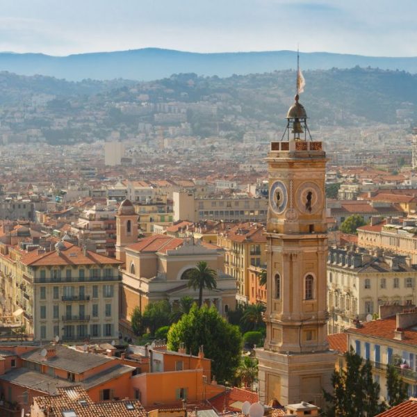 Discover the reasons to buy a property in Nice